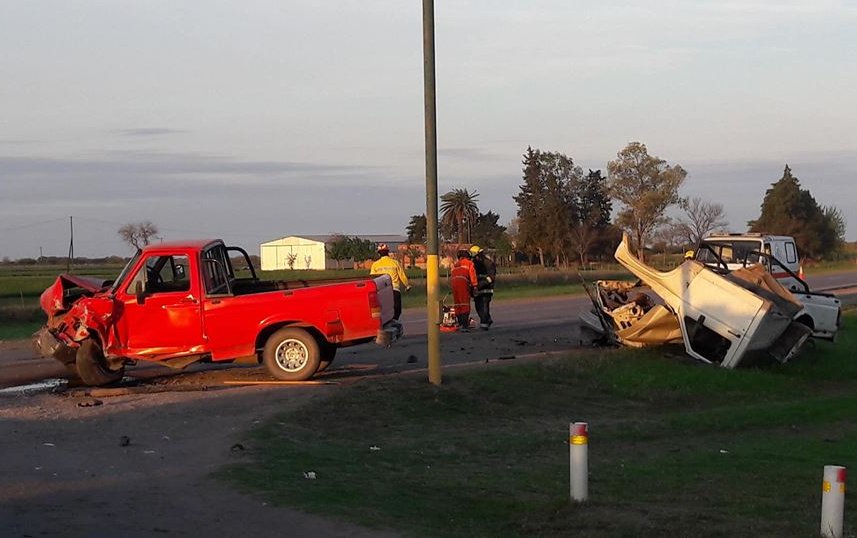 La Para: Un muerto en un choque de dos camionetas