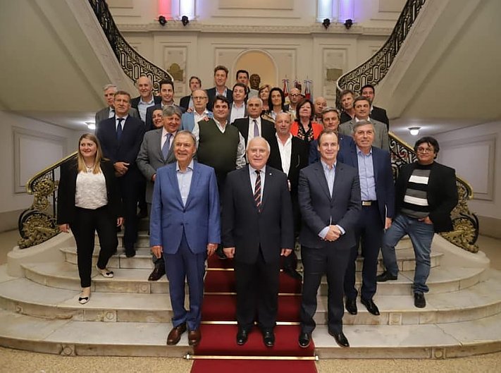 Se firmó el acuerdo para el acueducto Santa Fe-Córdoba
